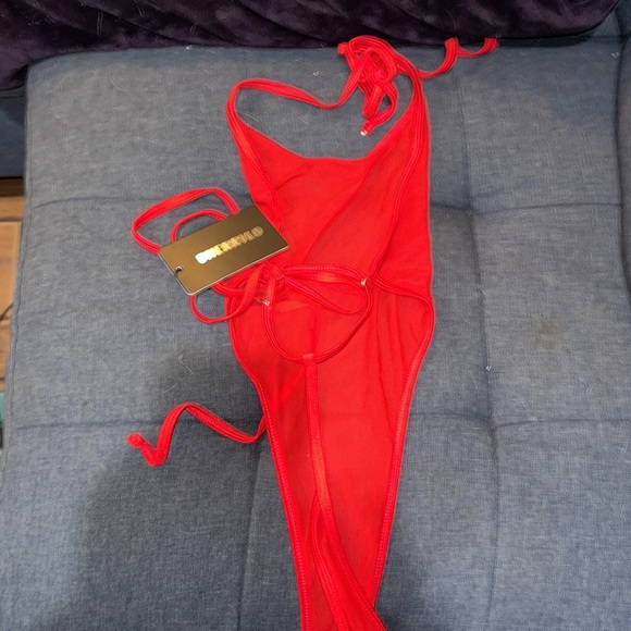 Red bodysuit - Picture 2 of 3